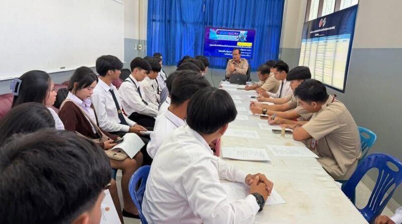 คณะกรรมการชมรมวิชาชีพ